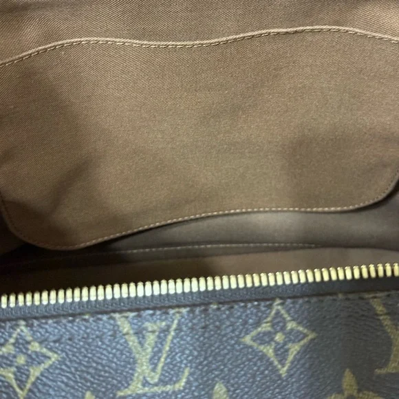 Louis Vuitton Monogram Cruiser 40 Duffel Bag - Picture 12 of 16